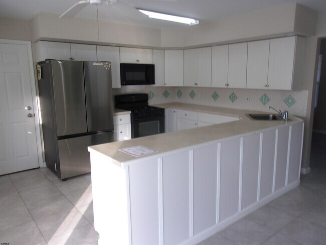 Building Photo - 109 Del Mar Ct