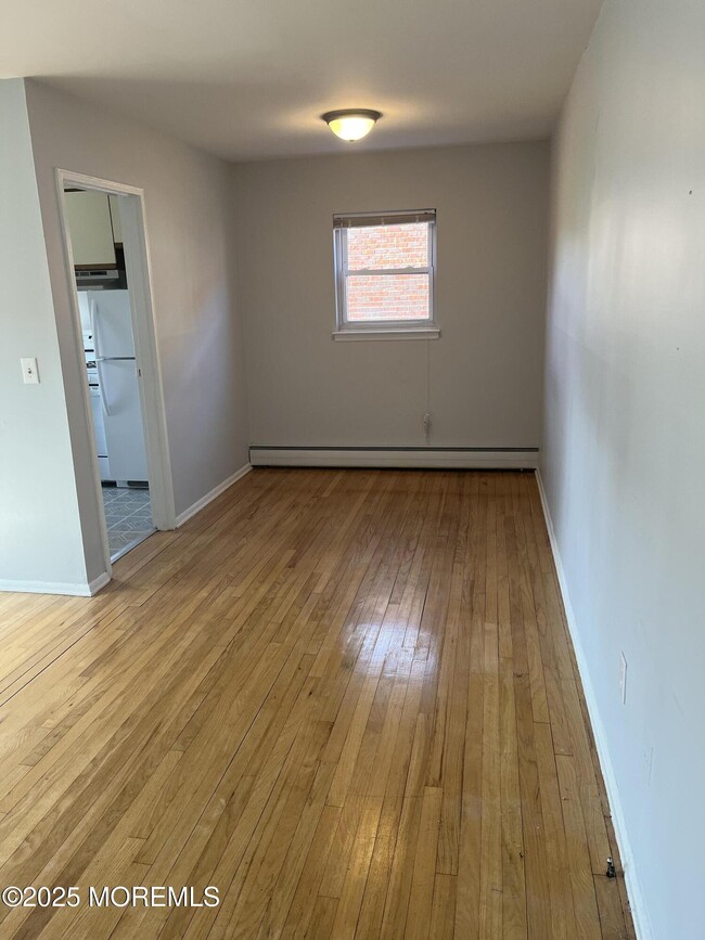 Building Photo - 1 Azalea Ct