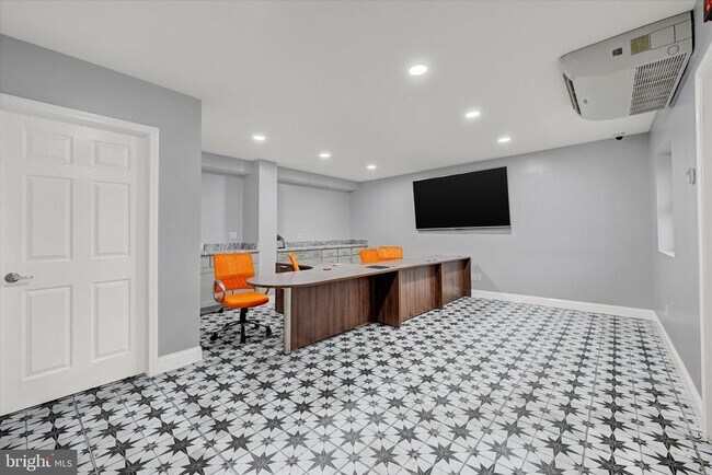 Foto del edificio - 2400 Annapolis Rd