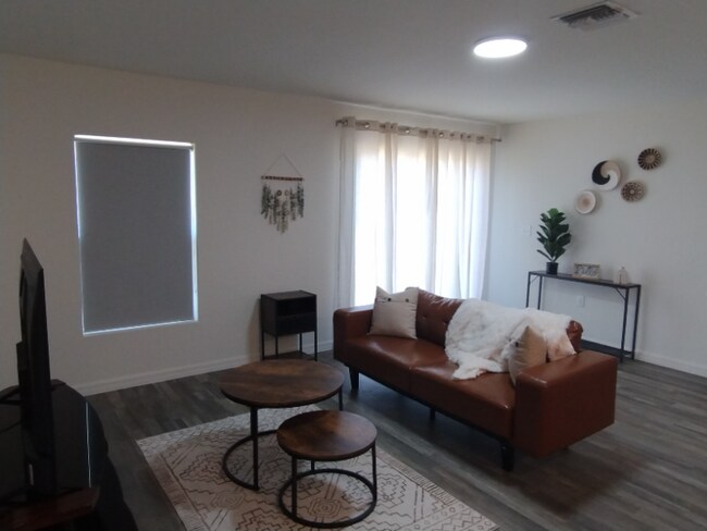 Foto del edificio - 213 Hagan Ave S