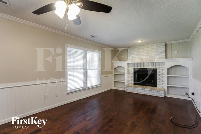 Building Photo - 15600 W 146th St