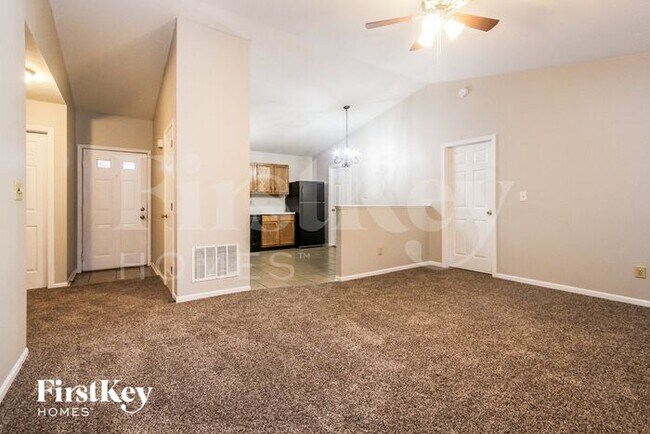 Building Photo - 6159 Pinnacle Blvd