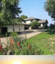 Building Photo - 1006 Bayside Dr