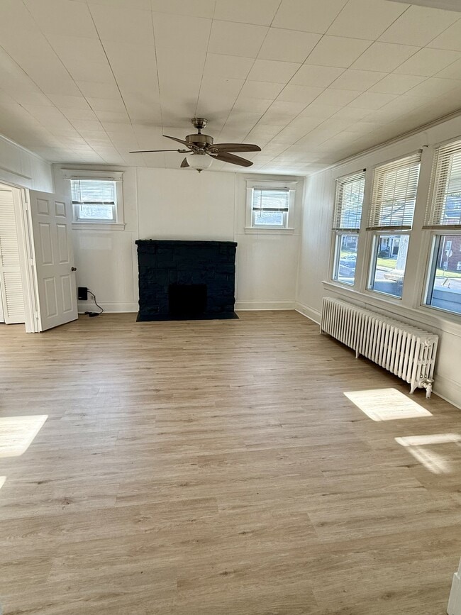 Building Photo - 6313 Frederick Rd