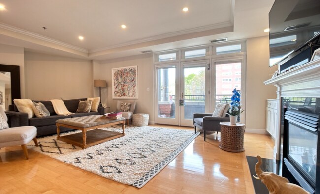 Building Photo - 1601 Beacon St