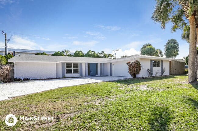 Building Photo - 2175 Gentian Rd