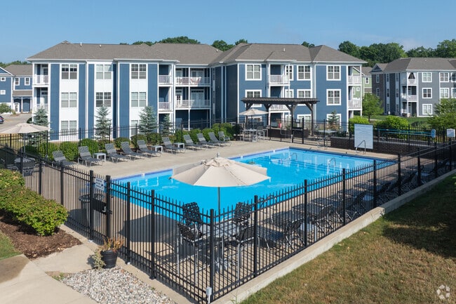 Hillside - 4900-4962 Ivanrest Ave Grandville, MI 49418