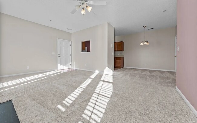 Building Photo - 3015 Winston Dr