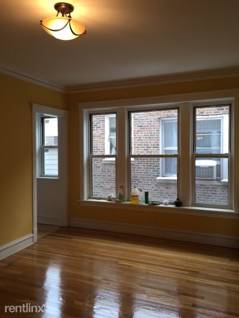 Building Photo - 2 br, 1 bath  - 7031 N Ridge Blvd