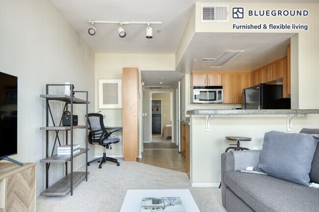 Foto del edificio - 880 N Alameda St