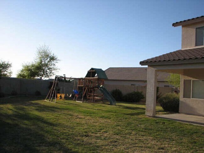 Foto del edificio - Gorgeous 4 Bed Home in Peoria with large b...