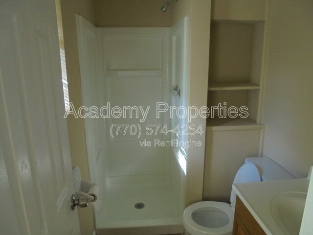 Building Photo - 6774 Valley Hill Ct