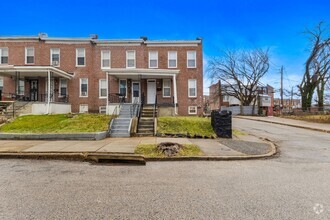 Building Photo - 3201 Elmley Ave