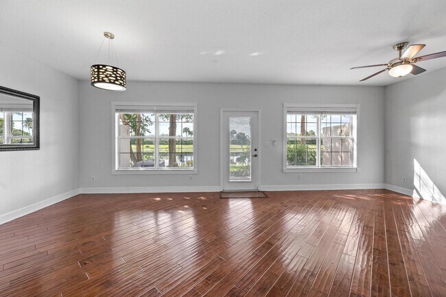 Building Photo - 4205 Bamboo Palm Ct