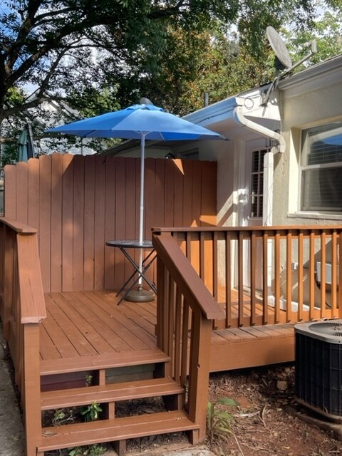 Foto del edificio - 1540 Stone Gate Ln SE