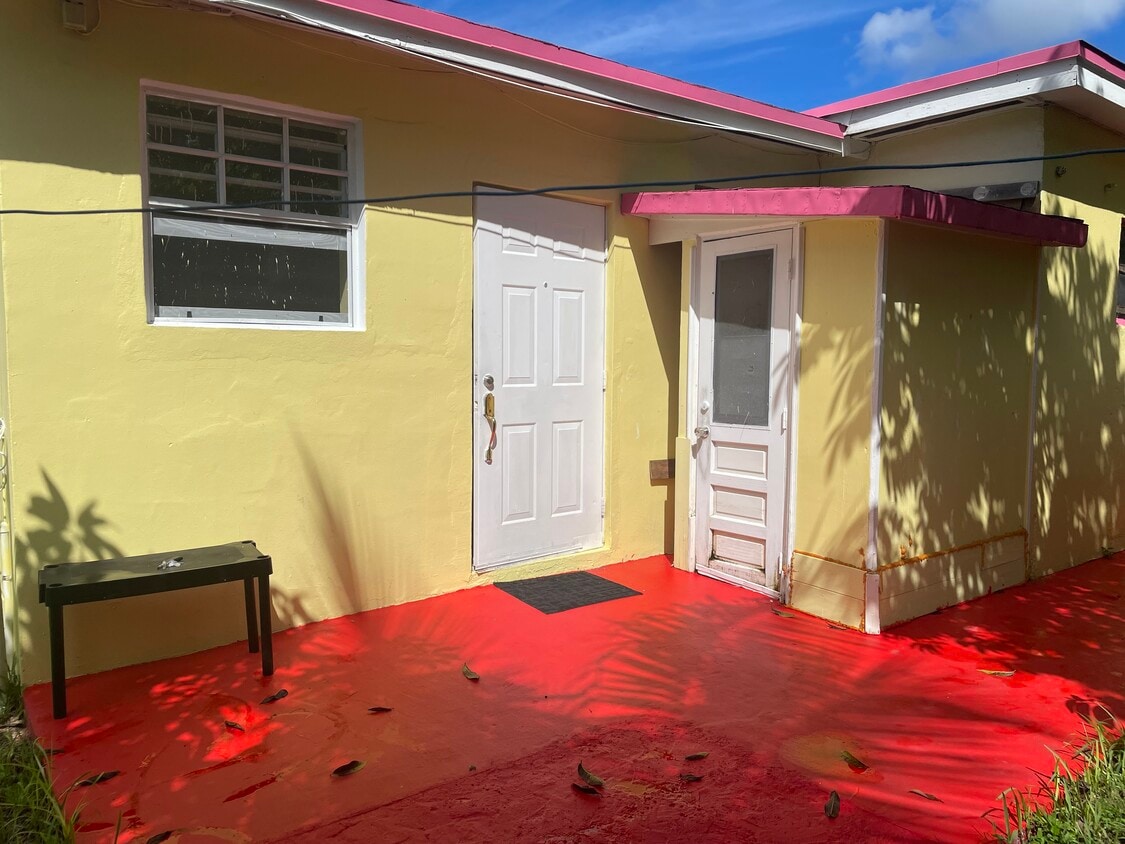 Primary Photo - Cutler Bay