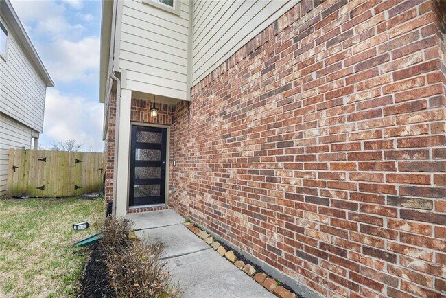 Foto del edificio - 6404 Macroom Meadows Ln