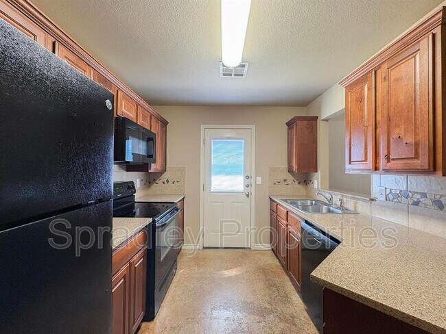 Building Photo - 4826 Deep Drive