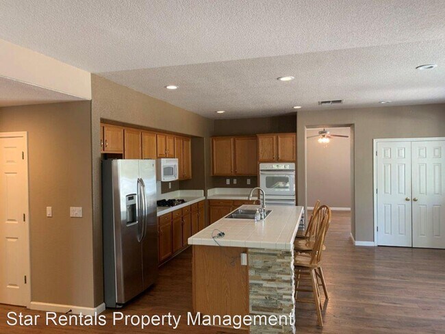 Building Photo - 4 br, 3 bath House - 713 RUBY
