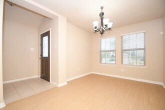 Building Photo - 10015 Bitternut Hickory Ln