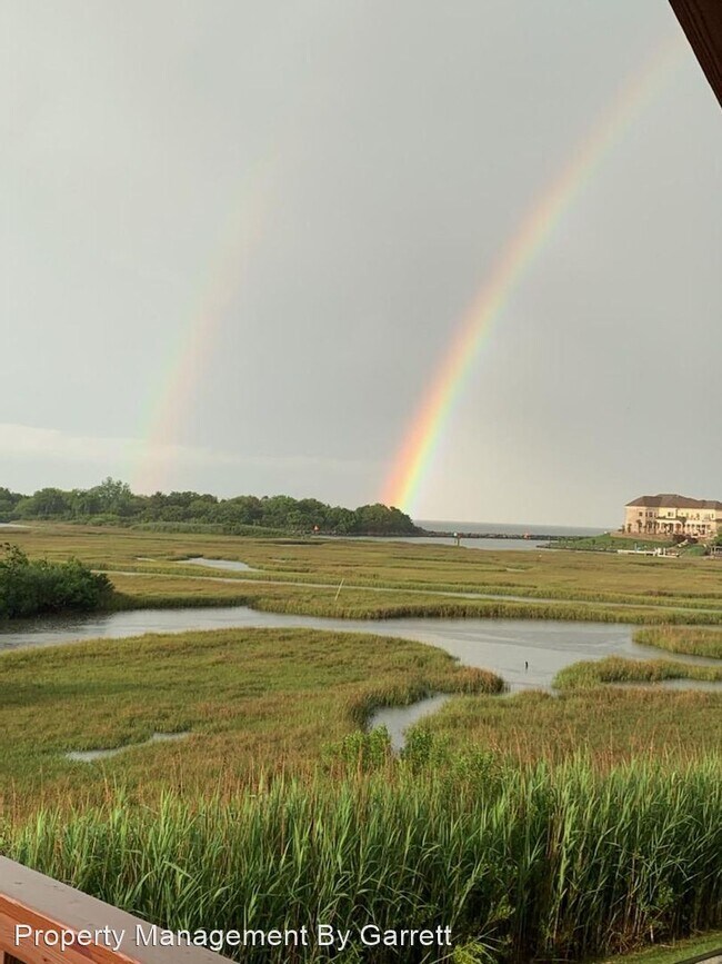 Building Photo - 3 br, 2.5 bath House - 7 Mizzen Circle