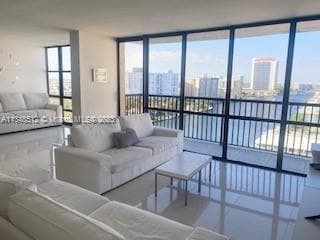 Building Photo - 2017 S Ocean Dr