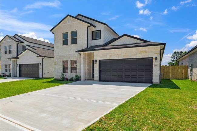 Building Photo - 9711 Champion Heavens Dr