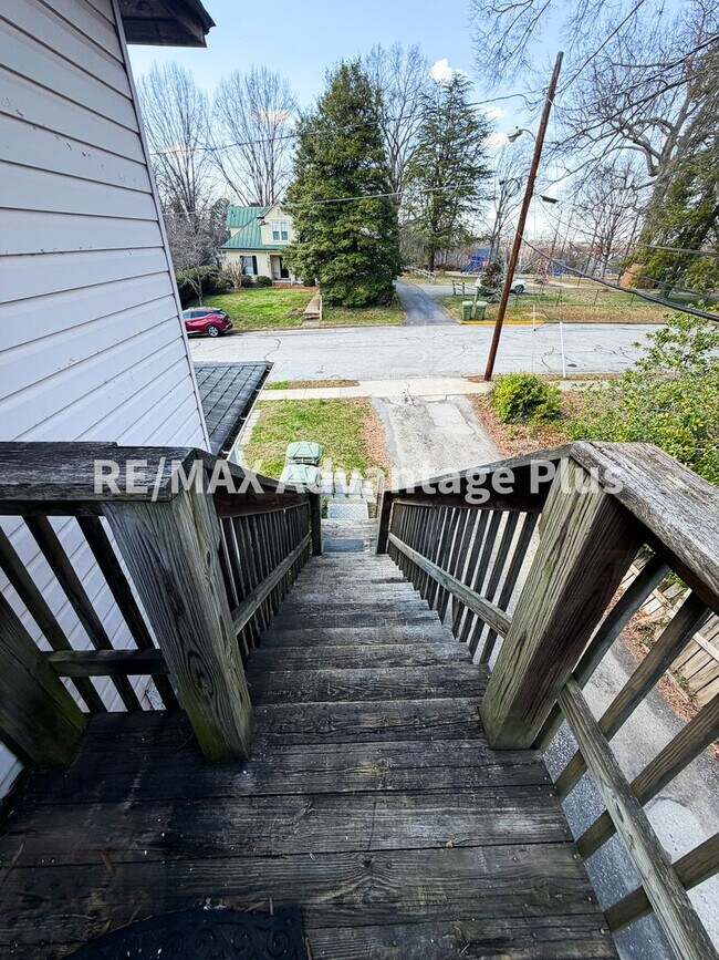 Foto del edificio - 106 Grove St