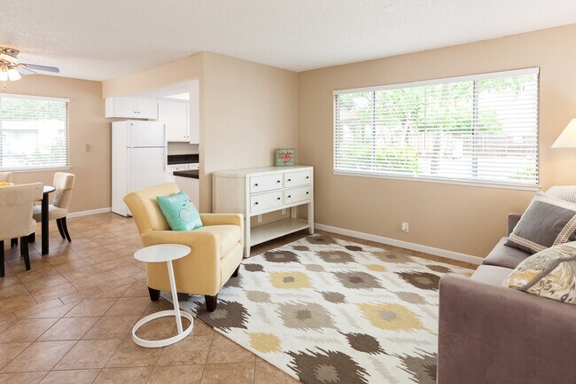 Foto del interior - Campus Court Apartments