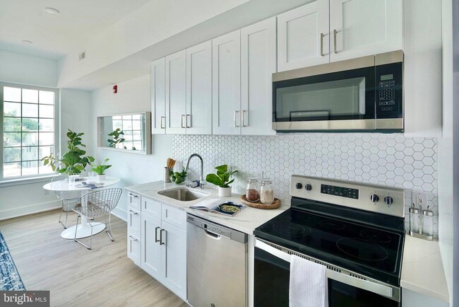 Foto del edificio - 1324 Frankford Ave