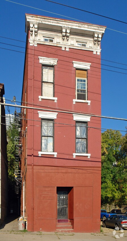 Building Photo - 813 State Ave