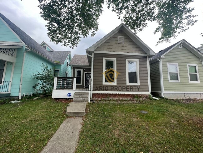 Building Photo - Recently Renovated 4 Bed, 2.5 Bath Home in...