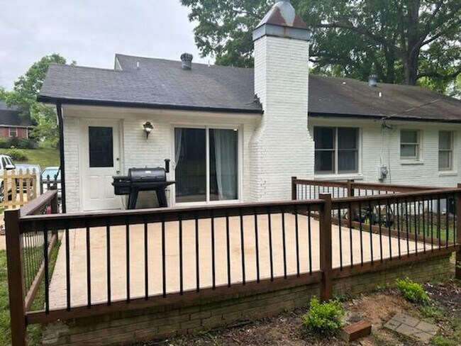 Foto del edificio - 2021 Downey St...Rock Hill Single Family 3...