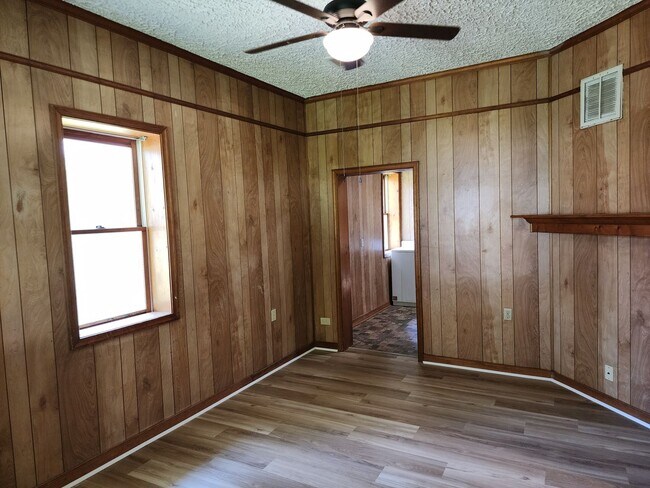 Foto del edificio - Cute 2 Bedroom in West Point!