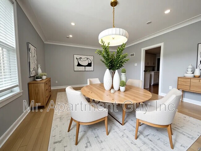 Photo du bâtiment - 179 East Ave