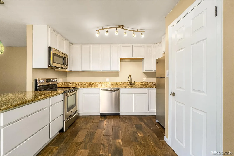Foto principal - 5250 Allison St
