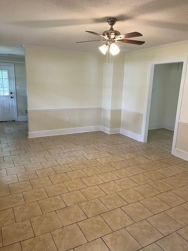 Foto del edificio - 708 3rd St