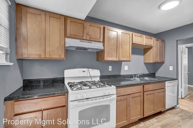 Foto del edificio - 3 br, 1 bath House - 148 Glen Garry Rd