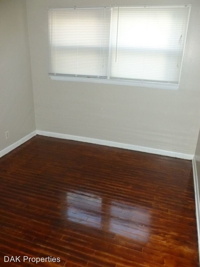 Foto del edificio - 5222 N 53rd St