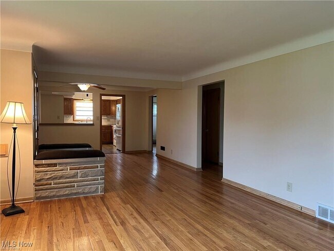 Foto del edificio - 7570 Hoertz Rd