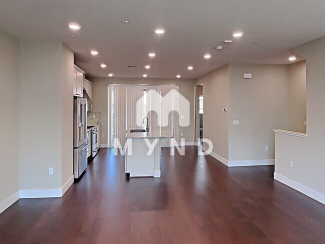 Building Photo - 711 Avenue One Dr