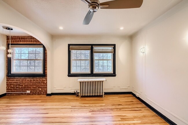 Building Photo - 1365 Corona St
