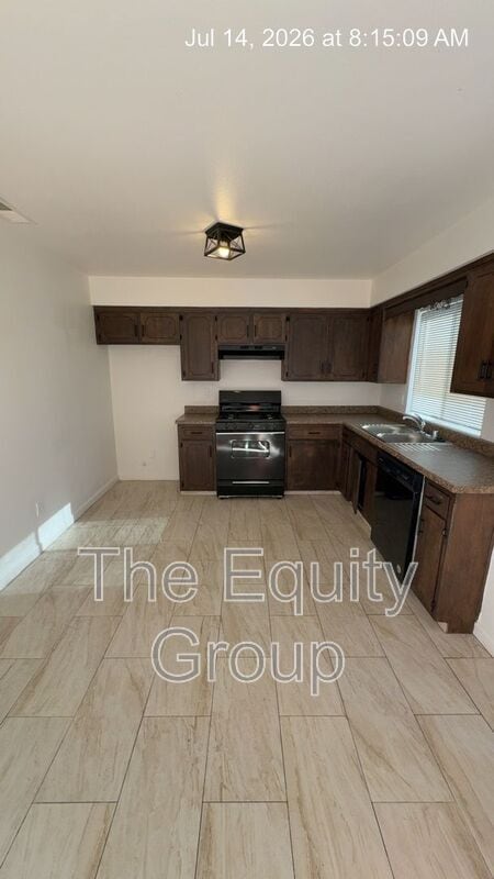 Foto del edificio - 415 N West St