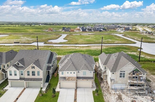 Photo - 5234 Capricorn Wy Apartment