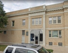 Building Photo - 2144 Clarence Ave