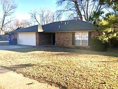 Primary Photo - 2124 Whiteoak Cir