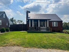 Building Photo - 500 Overhill Dr