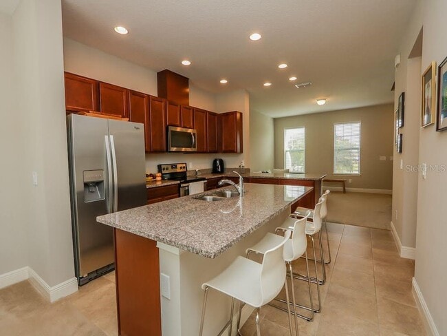 Building Photo - 15525 Honeybell Dr