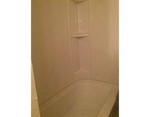 Building Photo - 3 bedroom in New Bedford MA 02744