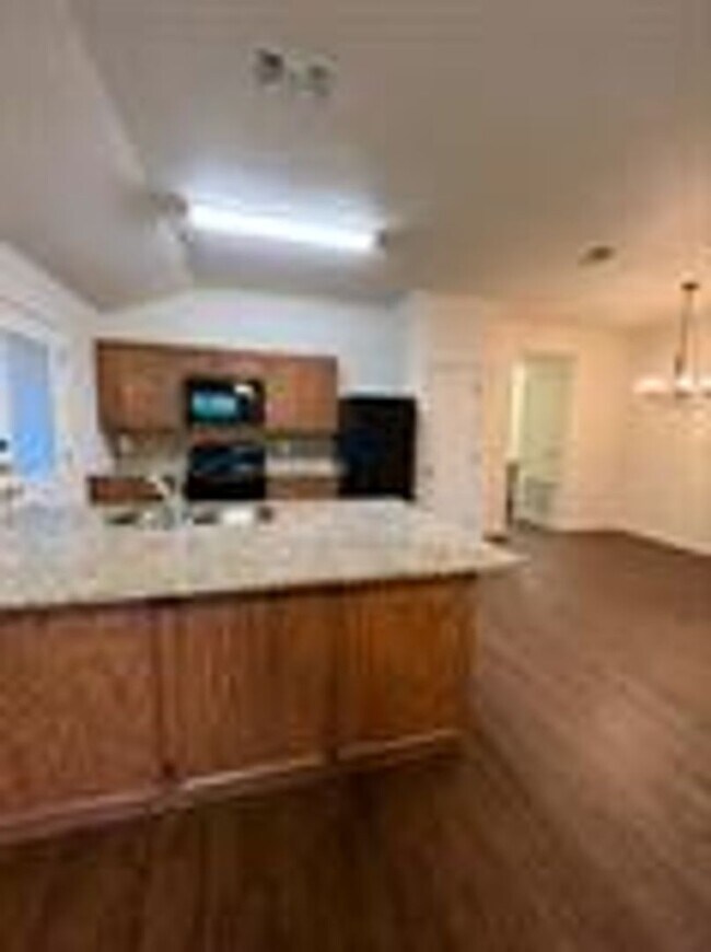 Foto del edificio - 403 Olaf Dr